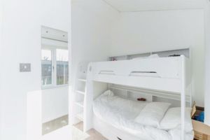 Photo 11- click for photo gallery